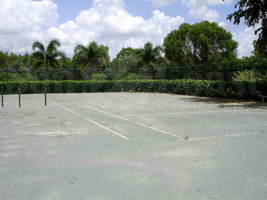 Tropic Schooner Tennis Courts